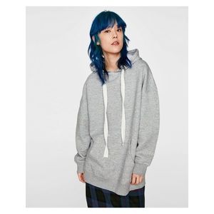 ZARA SWEATERSHIRT